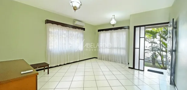 Casa com 5 Quartos para alugar, 230m² no Do Salto, Blumenau