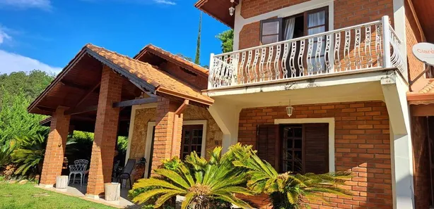 Casa de Condomínio com 3 Quartos para venda ou aluguel, 1547m² no Jardim dos Ipês, Embu das Artes