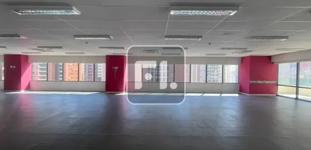 Conjunto Comercial / Sala para alugar, 368m² no Vila Cordeiro, São Paulo