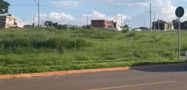 Terreno / Lote / Condomínio à venda, 393m² no Parqville Quaresmeira, Trindade