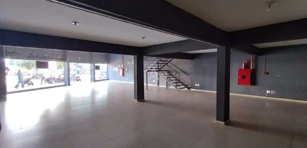 Conjunto Comercial / Sala para alugar, 262m² no Jardim Porto Alegre, Toledo