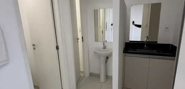 Conjunto Comercial / Sala para alugar, 66m² no Vila Homero Thon, Santo André