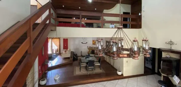 Casa de Condomínio com 4 Quartos para venda ou aluguel, 780m² no Chácara dos Junqueiras, Carapicuíba