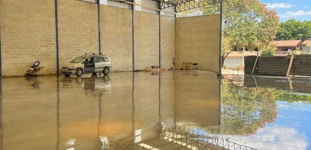 Galpão / Depósito / Armazém à venda, 793m² no Jardim das Alterosas 1ª Seção, Betim