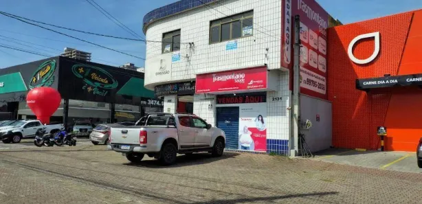 Prédio Inteiro à venda, 470m² no Guilhermina, Praia Grande