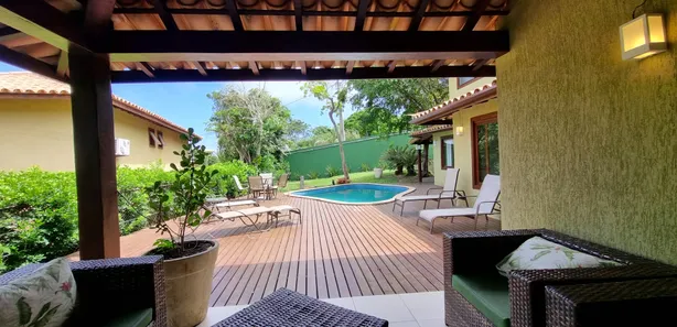 Casa de Condomínio com 5 Quartos para venda ou aluguel, 250m² no , 