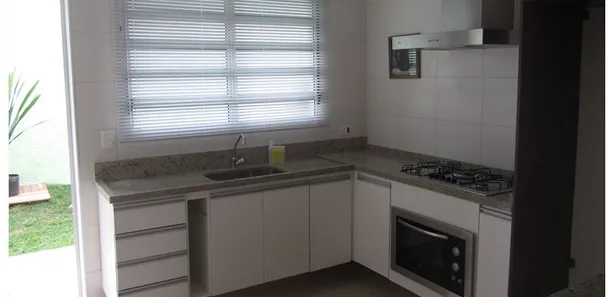 Casa de Condomínio com 2 Quartos para venda ou aluguel, 72m² no Vila Irene, São Roque