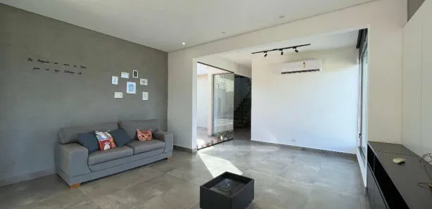 Fazenda / Sítio / Chácara com 4 Quartos à venda, 325m² no Jardim Estância Brasil, Atibaia