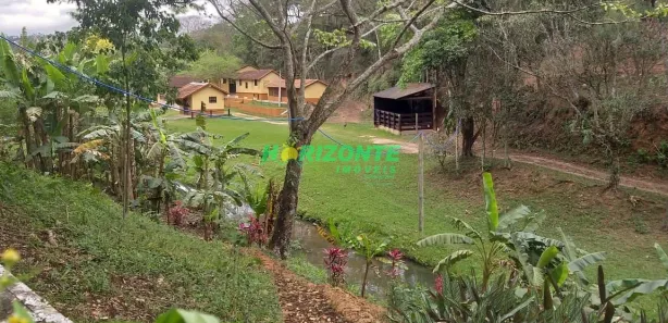 Fazenda / Sítio / Chácara com 4 Quartos à venda, 1616m² no Nogueira, Guararema