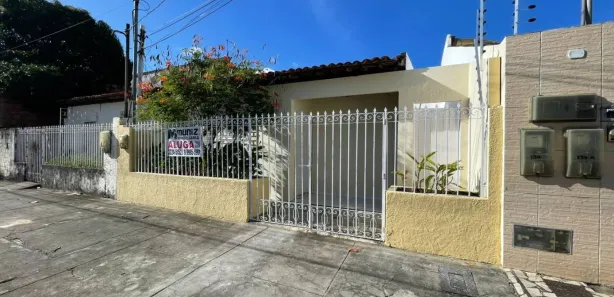 Casa com 2 Quartos para alugar, 100m² no Jabotiana, Aracaju