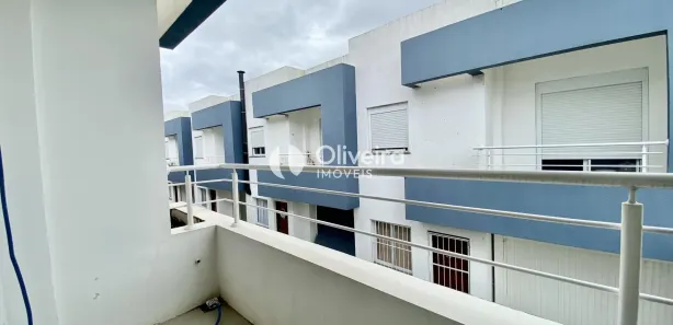 Casa de Condomínio com 2 Quartos à venda, 82m² no Tomazetti, Santa Maria