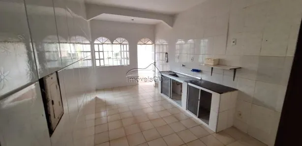 Casa com 3 Quartos à venda, 210m² no Ilha dos Araújos, Governador Valadares