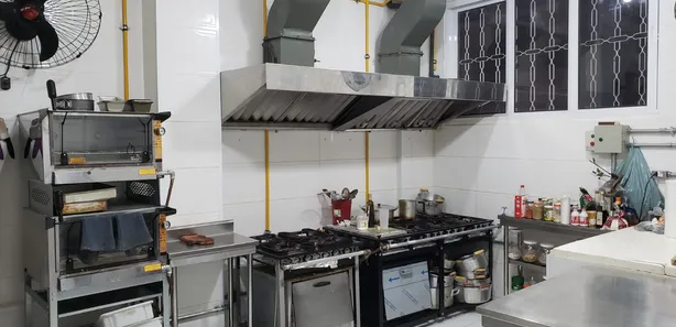 Loja / Salão / Ponto Comercial à venda, 80m² no Benfica, Rio de Janeiro