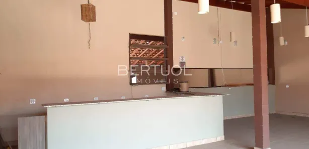 Loja / Salão / Ponto Comercial à venda, 200m² no Centro, Vinhedo