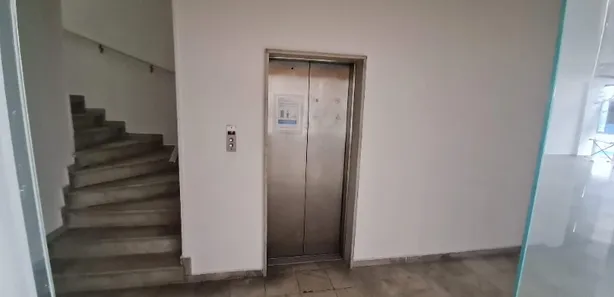 Prédio Inteiro para alugar, 1316m² no Centro, Duque de Caxias