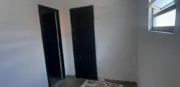 Loja / Salão / Ponto Comercial à venda, 37m² no Parque Vitória, Duque de Caxias