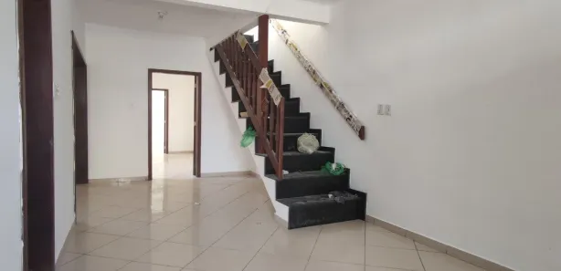 Casa com 3 Quartos para alugar, 180m² no Cremação, Belém