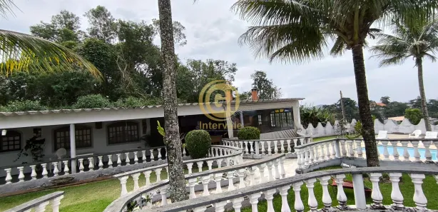 Fazenda / Sítio / Chácara com 4 Quartos à venda, 1040m² no , Igaratá