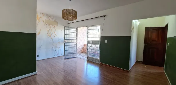 Casa com 2 Quartos para alugar, 80m² no Coelho da Rocha, São João de Meriti