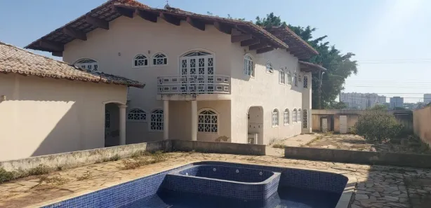 Sobrado com 5 Quartos à venda, 535m² no Taguatinga Sul, Brasília
