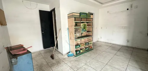 Loja / Salão / Ponto Comercial à venda, 30m² no Parque Lafaiete, Duque de Caxias