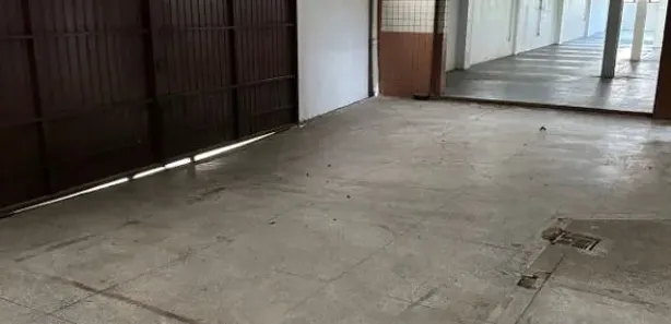 Galpão / Depósito / Armazém para venda ou aluguel, 800m² no Sarandi, Porto Alegre