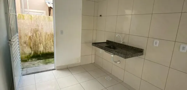 Casa de Condomínio com 2 Quartos para alugar, 65m² no Icaraí, Caucaia