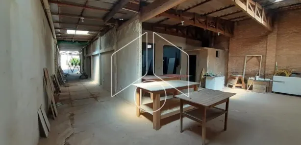 Galpão / Depósito / Armazém à venda, 300m² no Marília, Marília