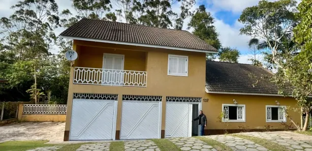 Casa de Condomínio com 3 Quartos para venda ou aluguel, 286m² no Jardim dos Ipês, Embu das Artes