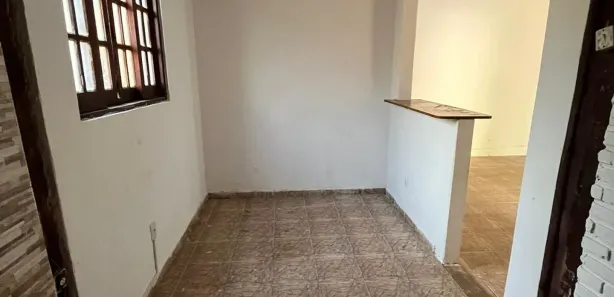 Casa de Condomínio com 2 Quartos para alugar, 50m² no Região dos Lagos, Brasília
