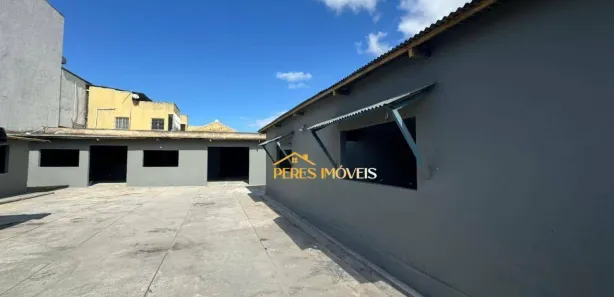 Galpão / Depósito / Armazém para alugar, 450m² no Village Rio das Ostras, Rio das Ostras