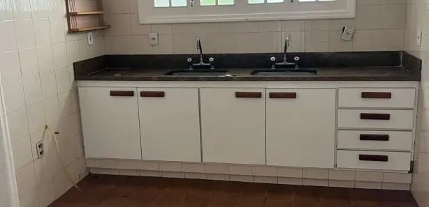 Casa de Condomínio com 3 Quartos para venda ou aluguel, 274m² no Parque Califórnia, Campos dos Goytacazes