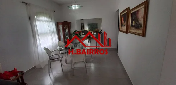Fazenda / Sítio / Chácara com 7 Quartos à venda, 500m² no Chácara Marambaia, Caçapava