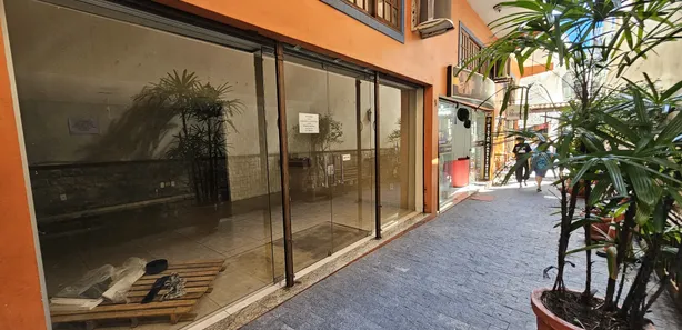 Loja / Salão / Ponto Comercial para alugar, 30m² no Centro, Cabo Frio