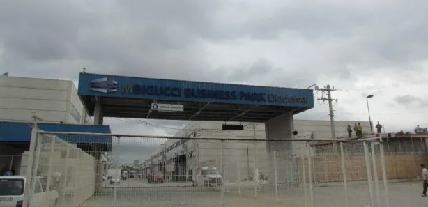 Galpão / Depósito / Armazém para alugar, 1025m² no Piraporinha, Diadema