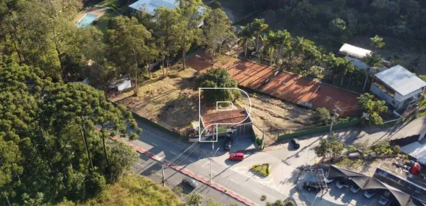 Terreno / Lote Comercial para venda ou aluguel, 2440m² no Jardim dos Pereiras (Caucaia do Alto), Cotia