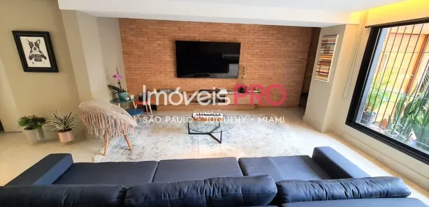 Casa de Vila com 2 Quartos para alugar, 200m² no Vila Olímpia, São Paulo