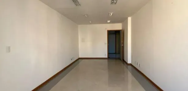 Conjunto Comercial / Sala à venda, 49m² no Centro, Juiz de Fora