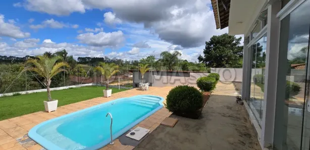 Fazenda / Sítio / Chácara com 4 Quartos para alugar, 1000m² no Curral, Ibiúna