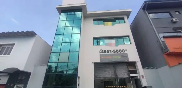 Conjunto Comercial / Sala para alugar, 68m² no Jardim da Glória, Cotia