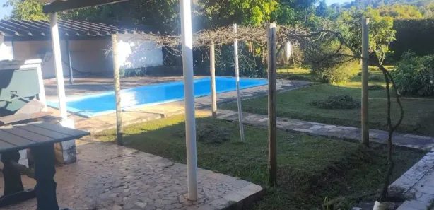 Fazenda / Sítio / Chácara com 4 Quartos para alugar, 200m² no Centro (Vargem Grande Paulista), Vargem Grande Paulista
