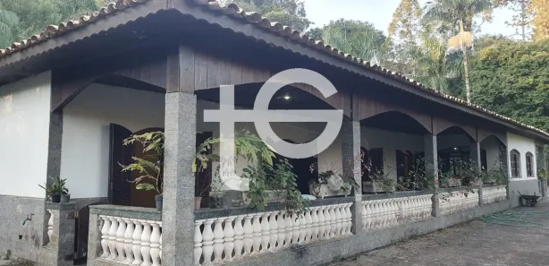 Fazenda / Sítio / Chácara com 4 Quartos à venda, 400m² no Chácaras Copaco, Arujá