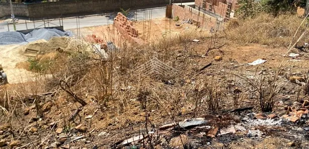 Terreno / Lote / Condomínio à venda, 200m² no Santa Maria, Vespasiano