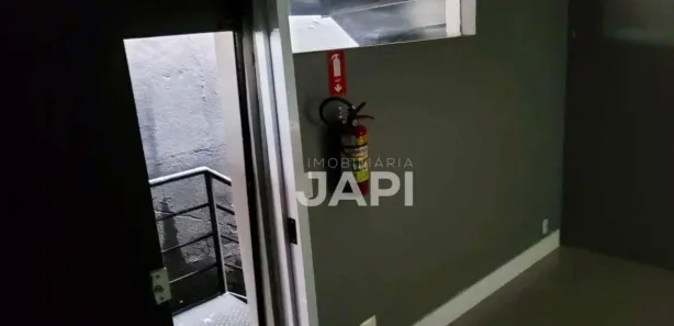 Loja / Salão / Ponto Comercial para alugar, 98m² no Vila das Hortências, Jundiaí