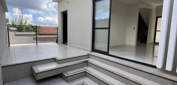 Sobrado com 3 Quartos à venda, 228m² no Jardim das Acácias, Poços de Caldas