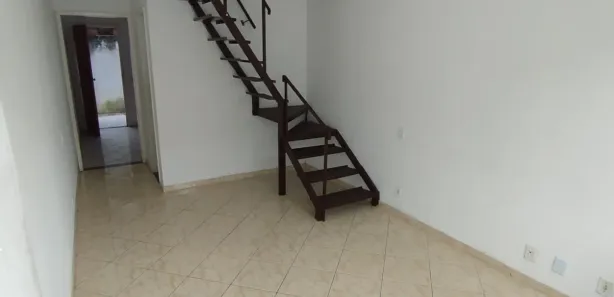 Casa de Vila com 2 Quartos para alugar, 60m² no Pendotiba, Niterói
