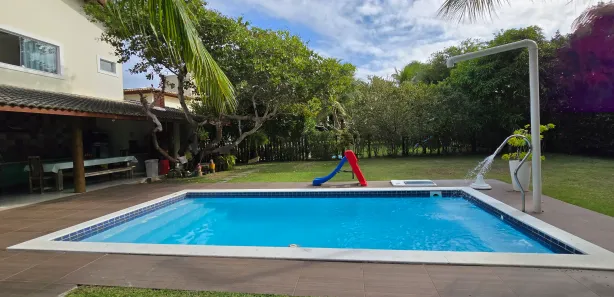 Casa de Condomínio com 5 Quartos para alugar, 300m² no Busca Vida (Abrantes), Camaçari