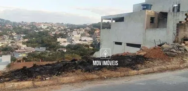 Terreno / Lote / Condomínio à venda, 360m² no , São José da Lapa