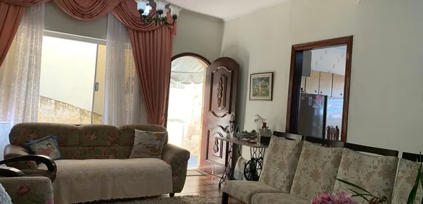 Sobrado com 2 Quartos à venda, 143m² no Centro Alto, Ribeirão Pires
