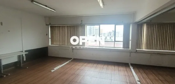 Conjunto Comercial / Sala à venda, 100m² no Centro, Canoas